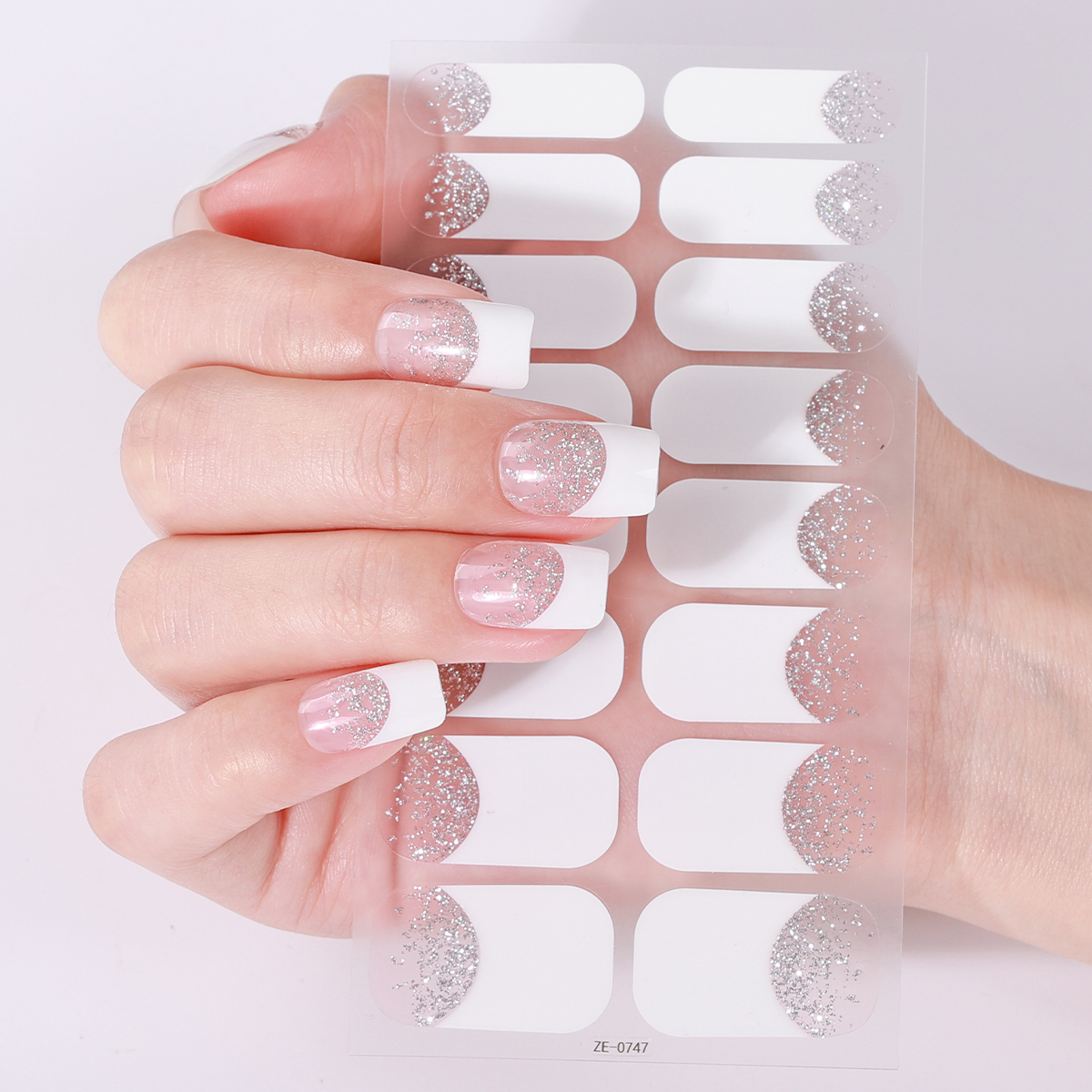 16Tips Full Cover French Nail  - Full Cover Adhesive 评论和价格